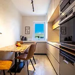 12bv Pop Old Apartament
