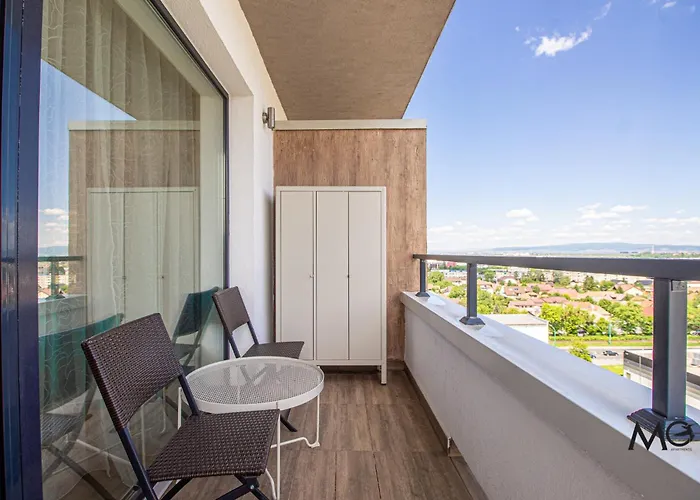 12bv Pop Old Апартаменты *